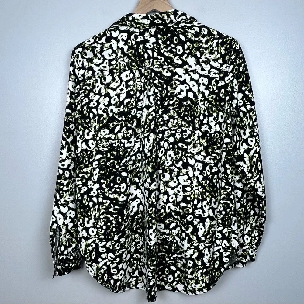 Rock & Republic Women's Button Down Blouse in Neon Animal Print Size M; Colorful - Picture 3 of 12